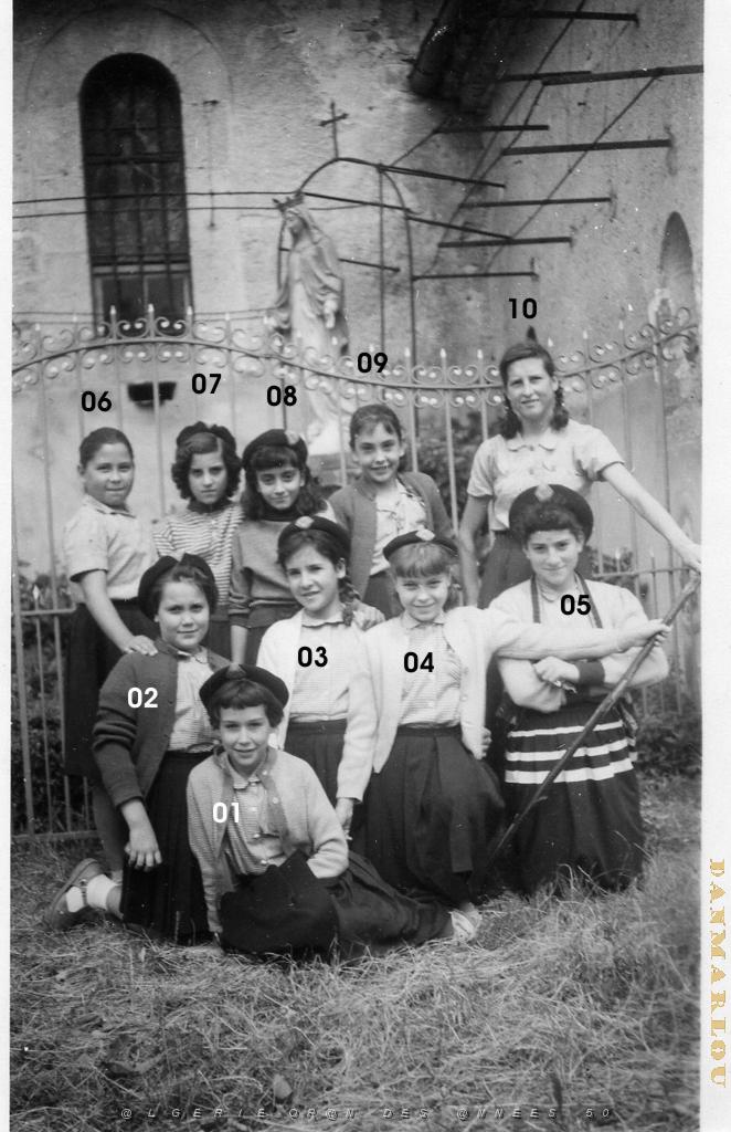 COLO LE LEZERT CASTRES TARN DAMES AFRICAINES MARAVAL 1956 N04.JPG